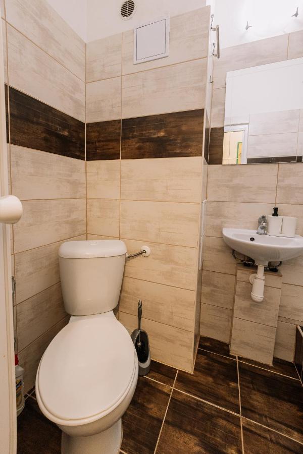 Cozy Apartment In Ruzinov Братислава Екстер'єр фото